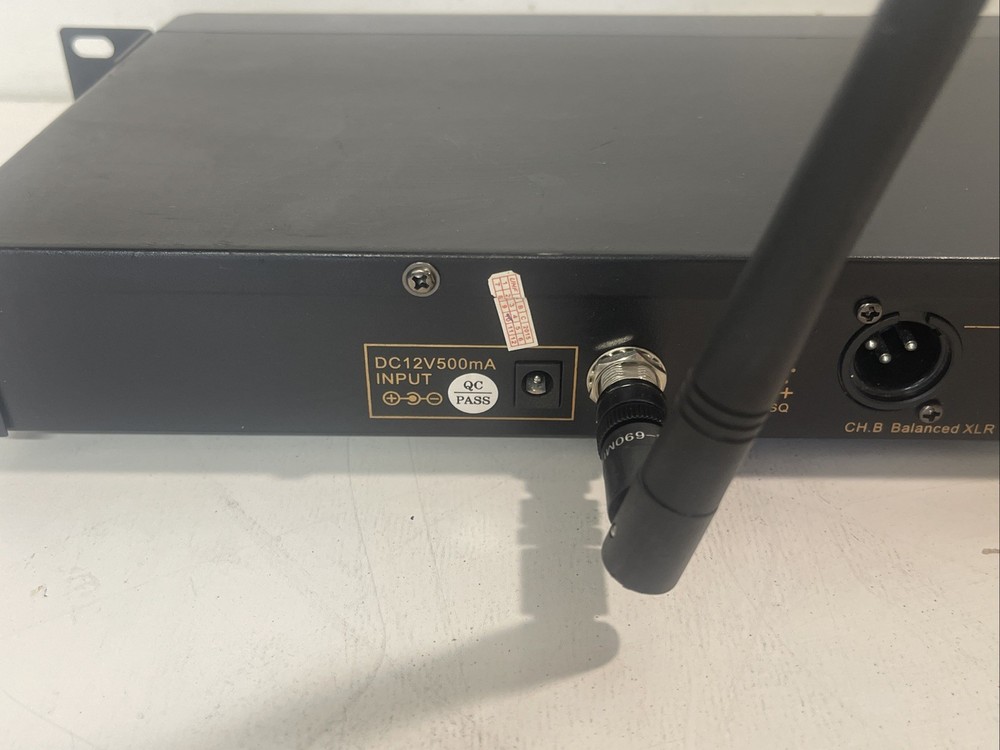 RMS MC-200 Wireless Microphone