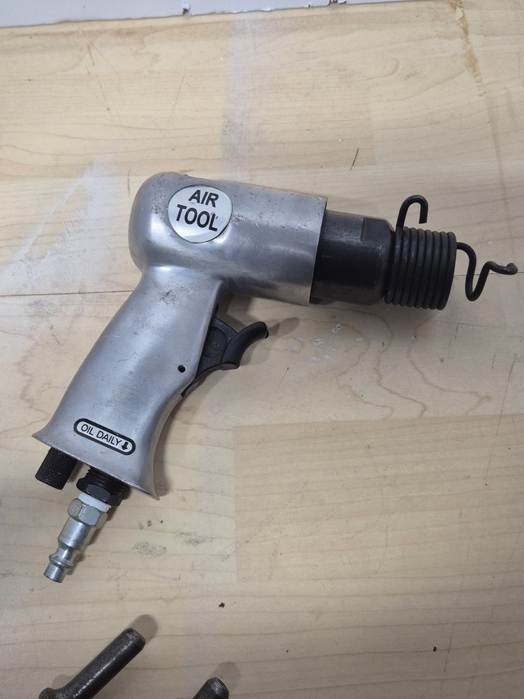 Air Tool Impact Chisel with 3 Bit attachments set