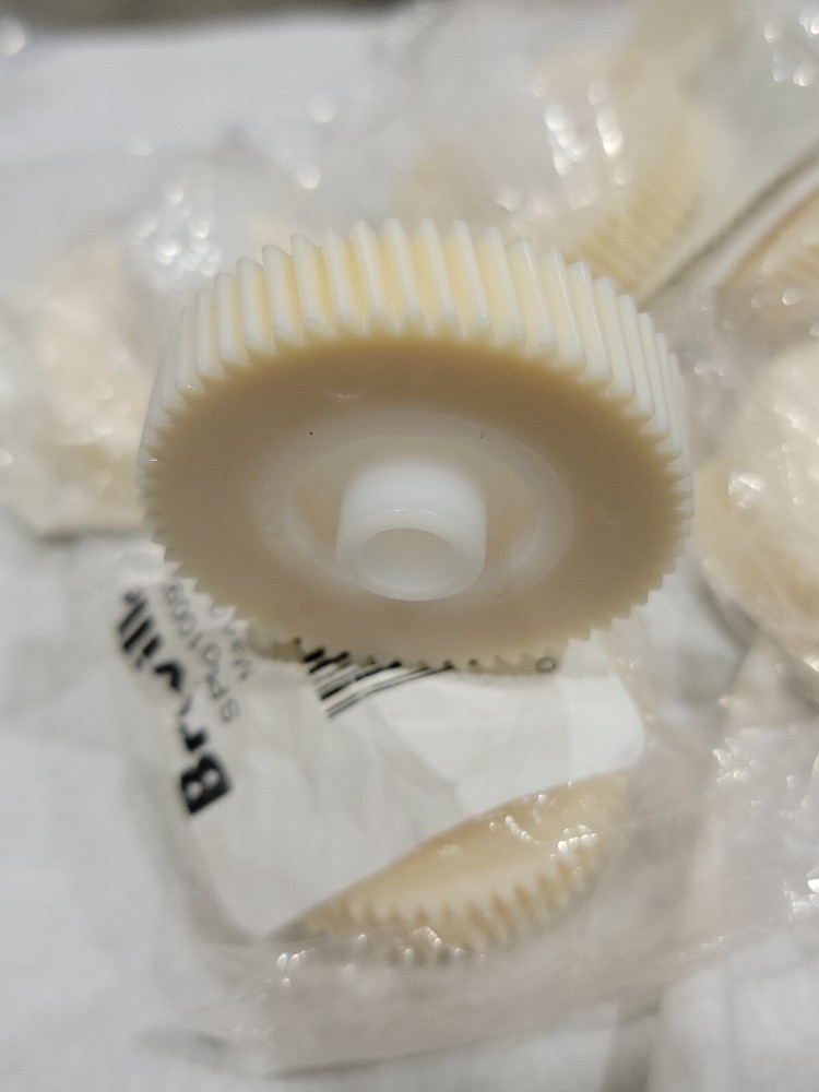 BREVILLE MAIN GEAR
