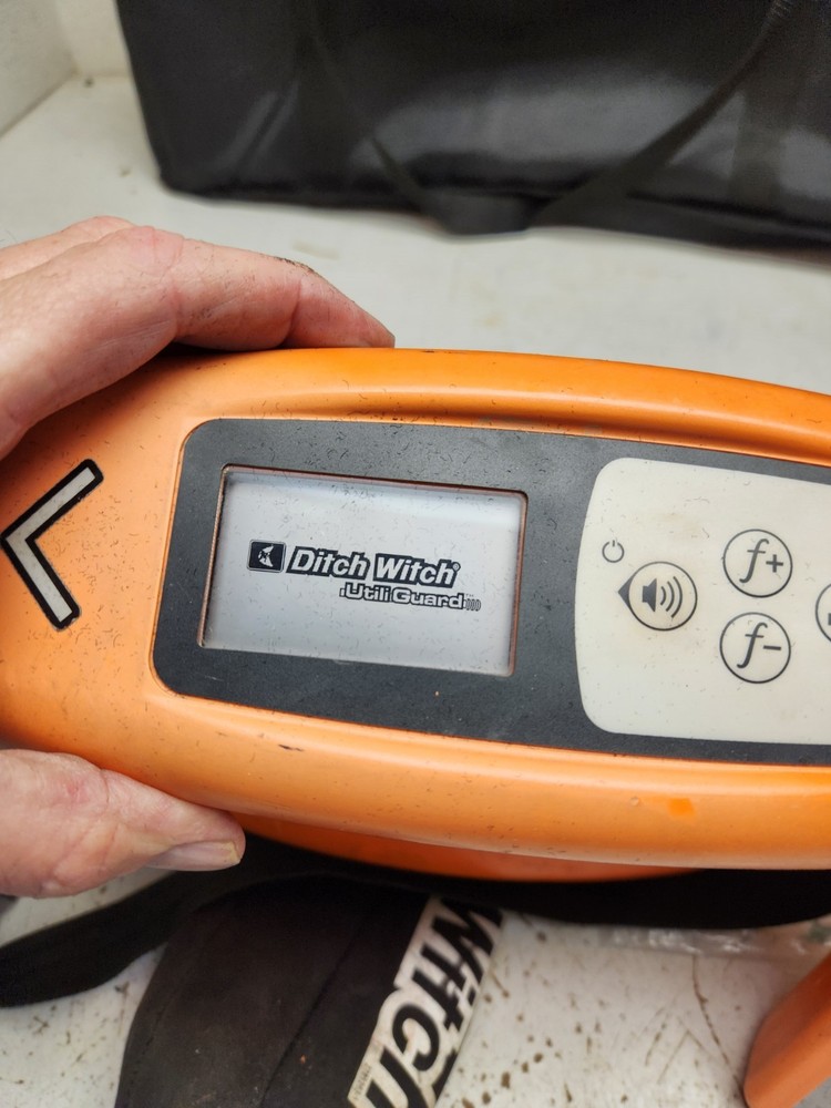 Utiliguard Advanced 5 watt Ditch Witch Subsite cable pipe utility locator