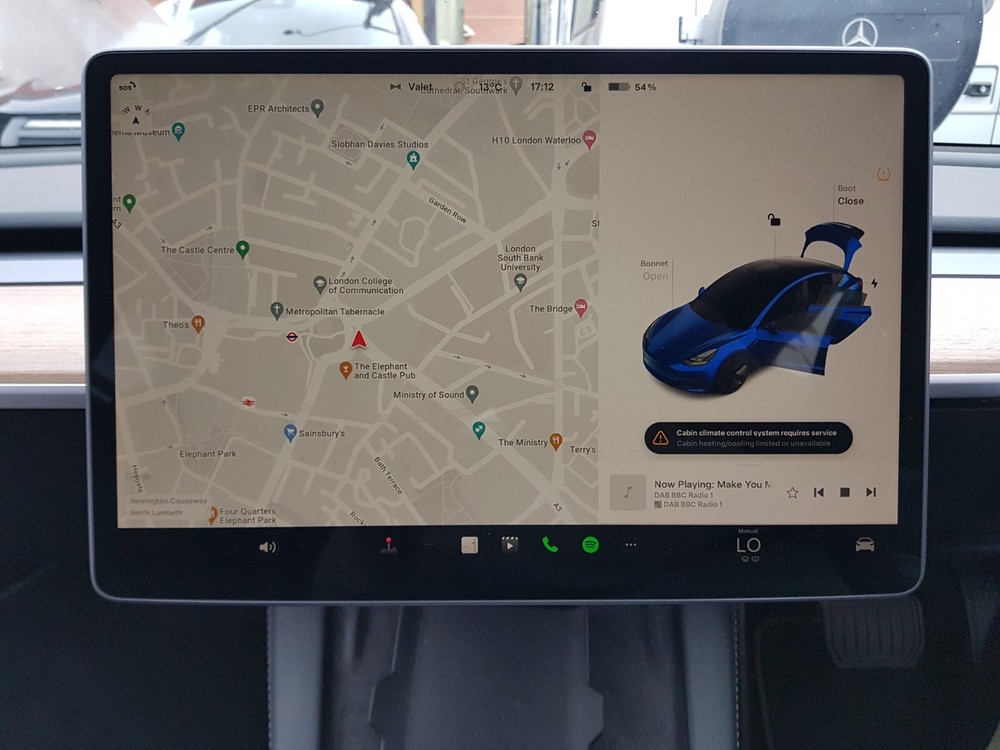 Tesla Model 3 Long Range 2022 Safety Triangle Sign