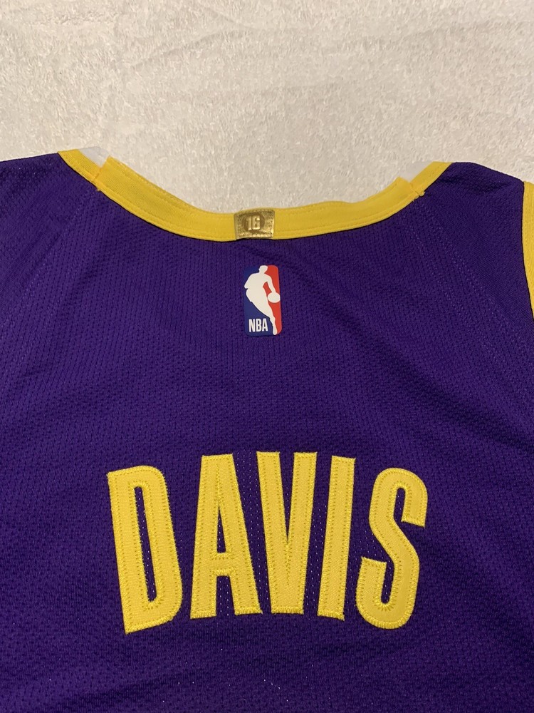 Nike Lakers Authentic Anthony Davis 2018-19’ Statement Jersey W/Wish Patch - 40
