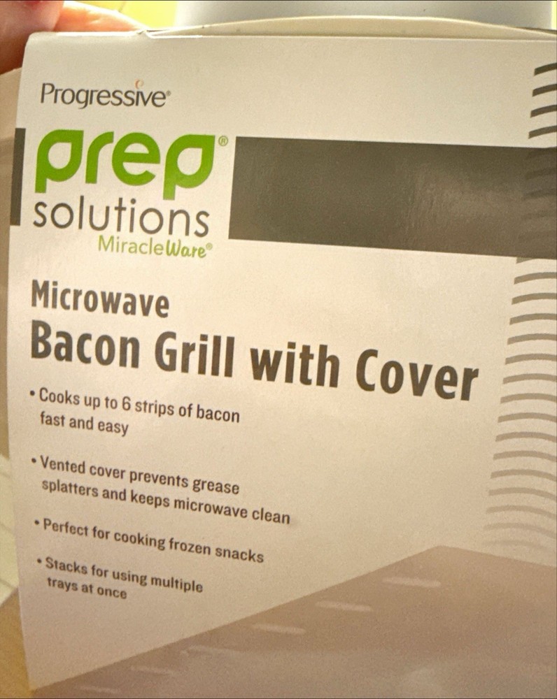 PROGRESSIVE PREP SOLUTIONS Microwave Bacon Grill with Vented Cover