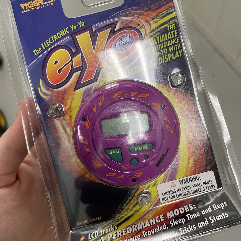 Tiger Electronics E-yo Electronic Yo Yo 1998 Model 03-124 New & Sealed 1998