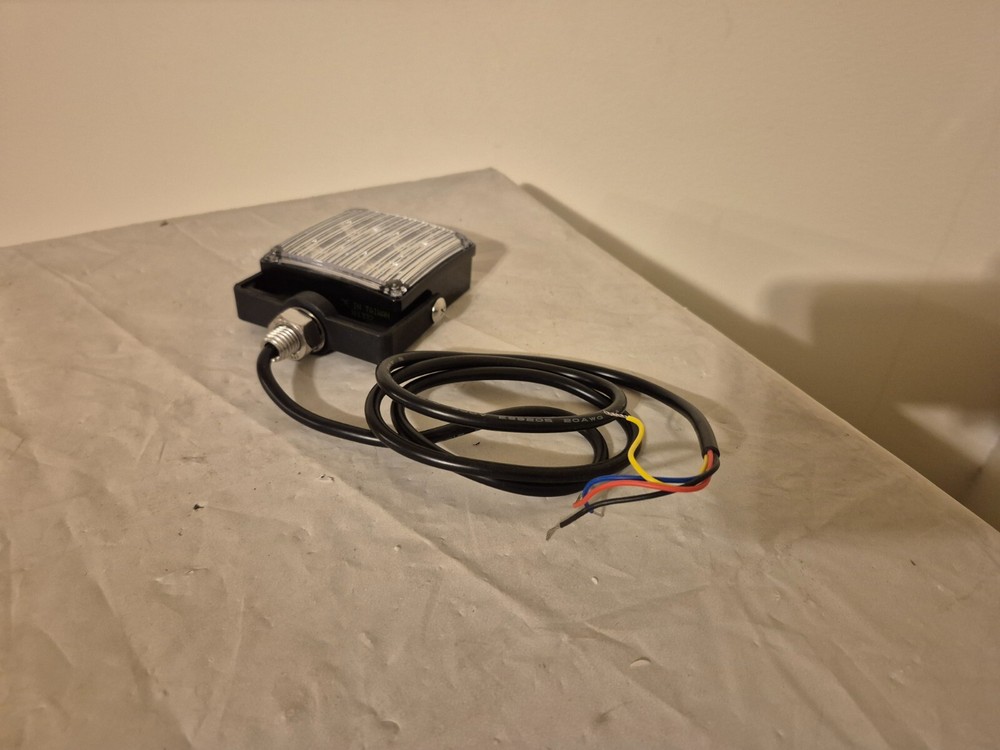 ECCO Directional Blue LED Strobe Light VigiLED II w/ Mount Bracket ED0001B