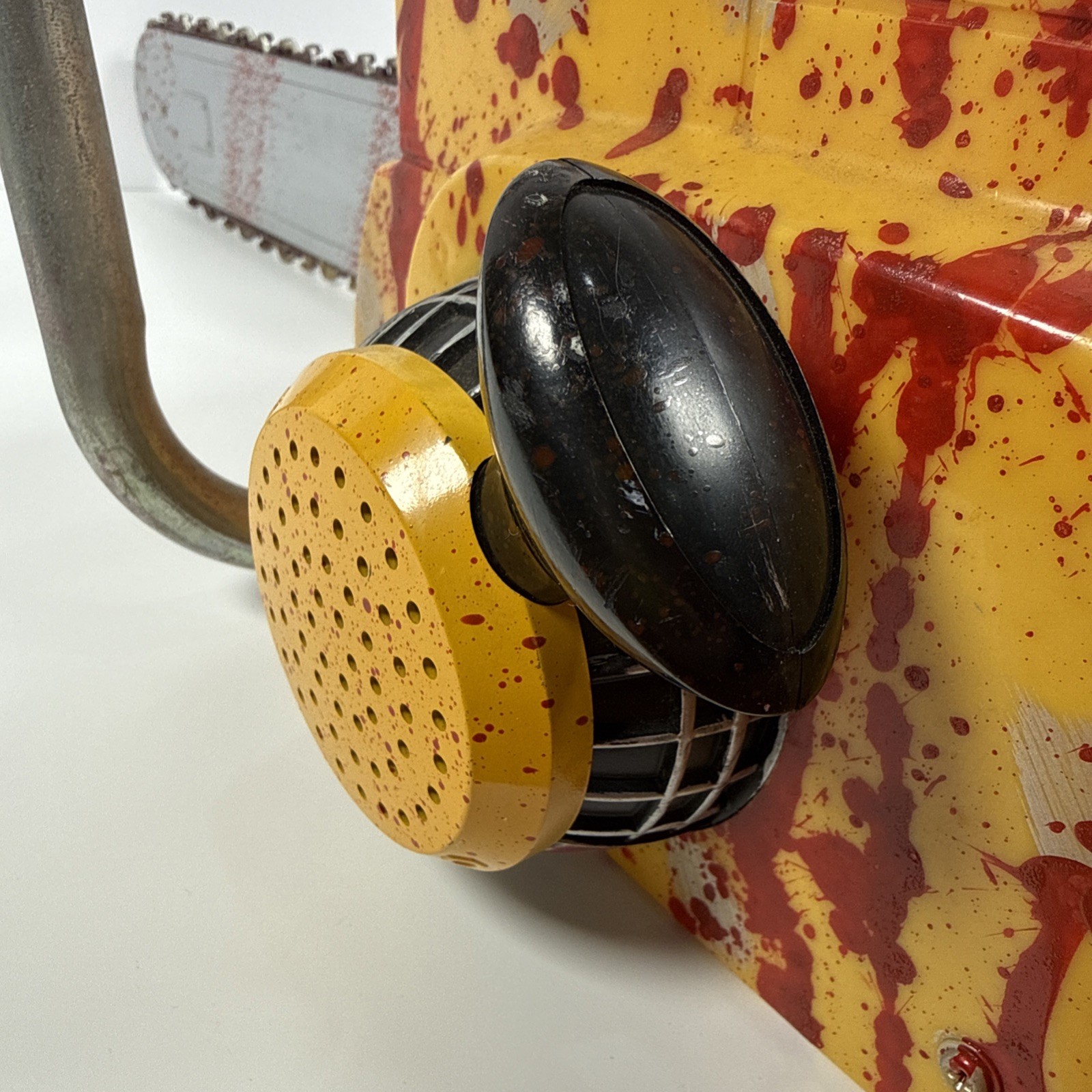 Gemmy Rubie's Leatherface Texas Chainsaw Massacre 29'' Chainsaw Prop Halloween