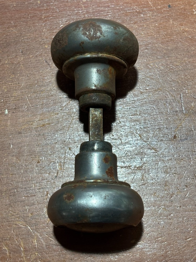 Vintage door mortise lock NO KEY. With Door knobs