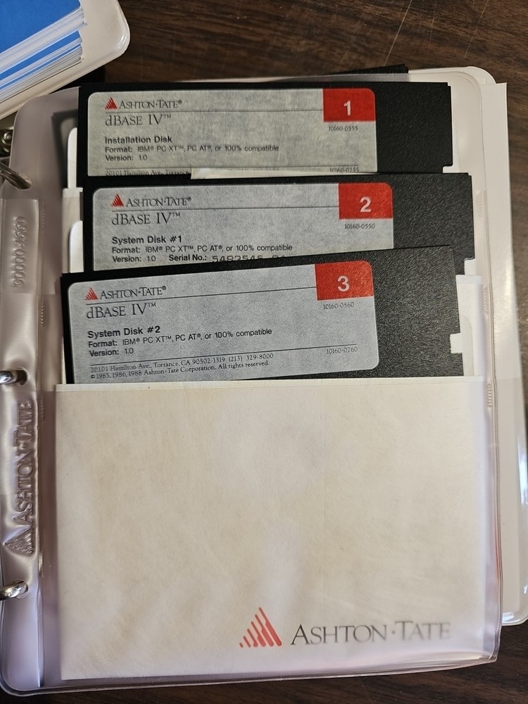 Ashton-Tate dBase IV 3.5 IBM PC Version: 1.0 Upgrade Format 5.25