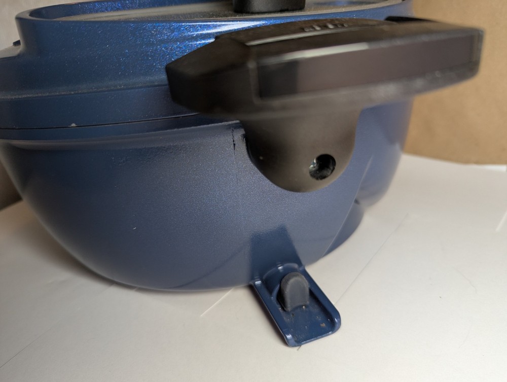 [Parallel Import] Lampcook Automatic Rotating Cooking Pot.... Missing Part!