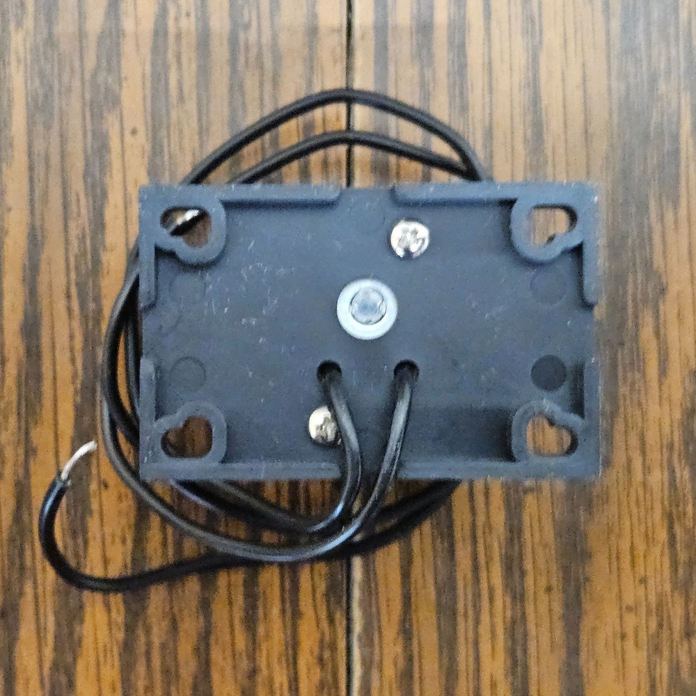 Enmco E6B62GN 6 Digit, 115 VAC, Base Mount Electromechanical Counter