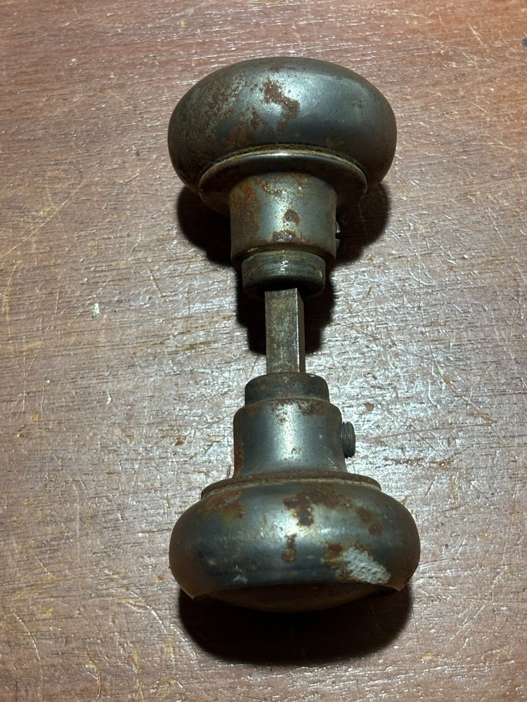 Vintage door mortise lock NO KEY. With Door knobs