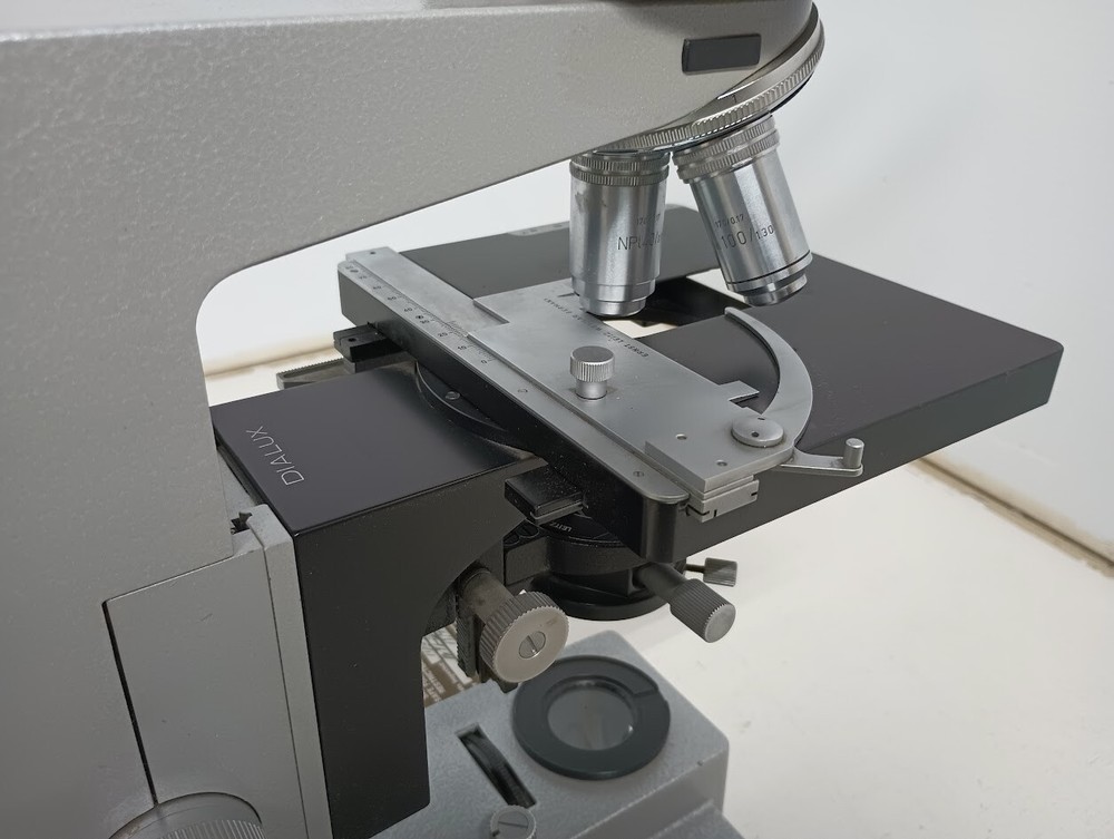 Vintage Leitz Wetzlar Dialux Microscope