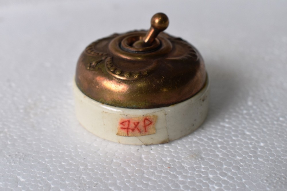 Antique Crabtree Brass Toggle Switch Ceramic Base 1920s British Wall Light "RA11