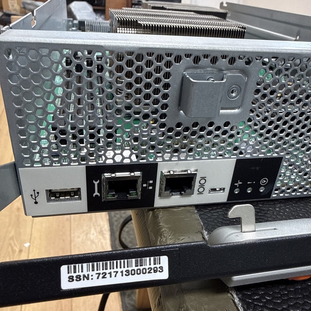 111-02587+G2 NetApp 111-02587 AFF-A700 Controller Module NO RAM