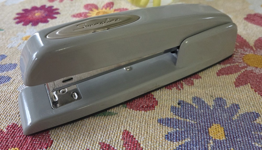 Swingline Grey Stapler Model # 747 Acco Brands - EUC