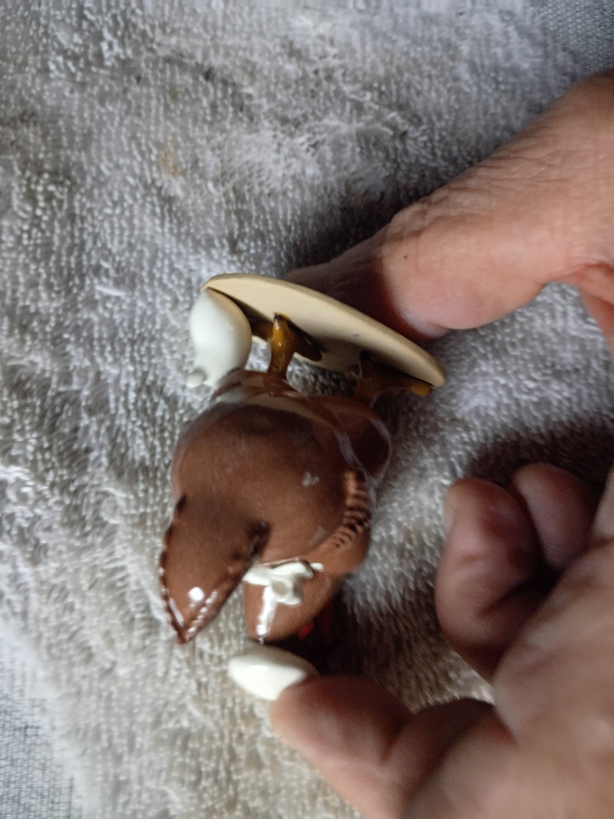 Hagen Renaker Vintage 1993 Henny Penny Chicken 2" X 2" Very Beautiful Condition