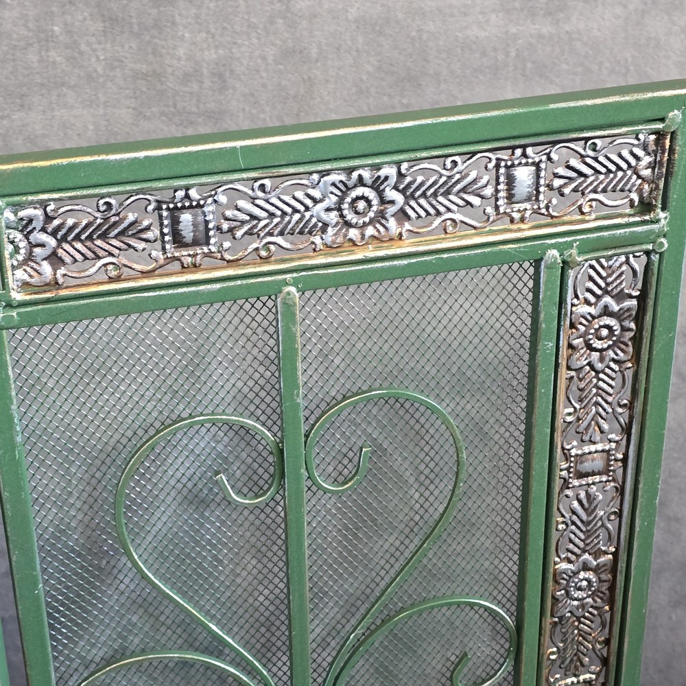 Metal Foldable Mesh Netting 3 Panel Fireplace Screen with Fleur De Lis and Scrol