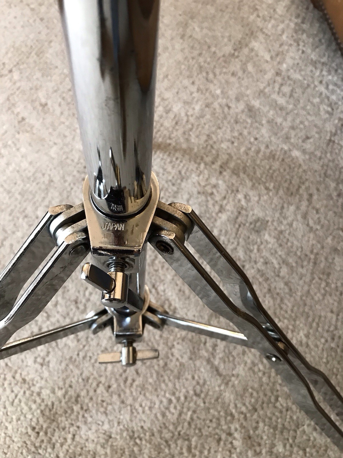 Ludwig 32-Key Bell Set in Good Condition on a Stand In Fair Condition