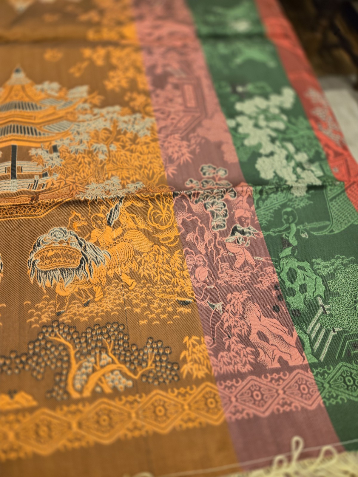 VTG NOS Brocaded Chinese Silk Tapestry Tablecloth 38" x 38" Late 70's-Early 80's