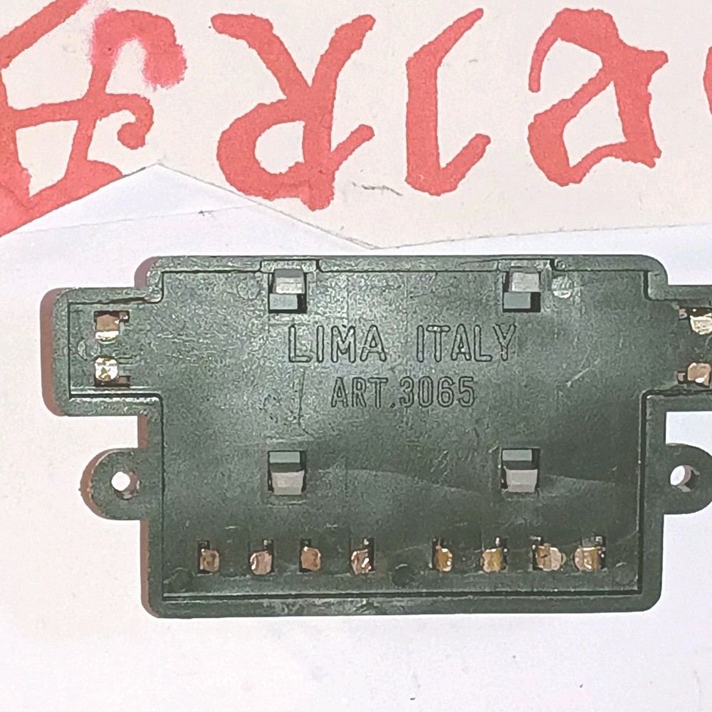 LIMA-3065-BUTTON BOX X 2 EXCHANGES-GREAT