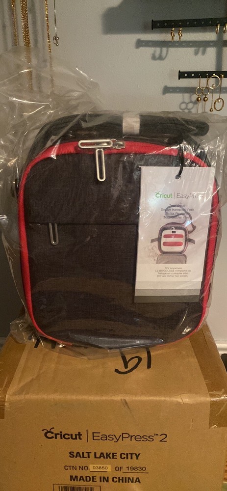 NWT Cricut Easy Press Small Tote