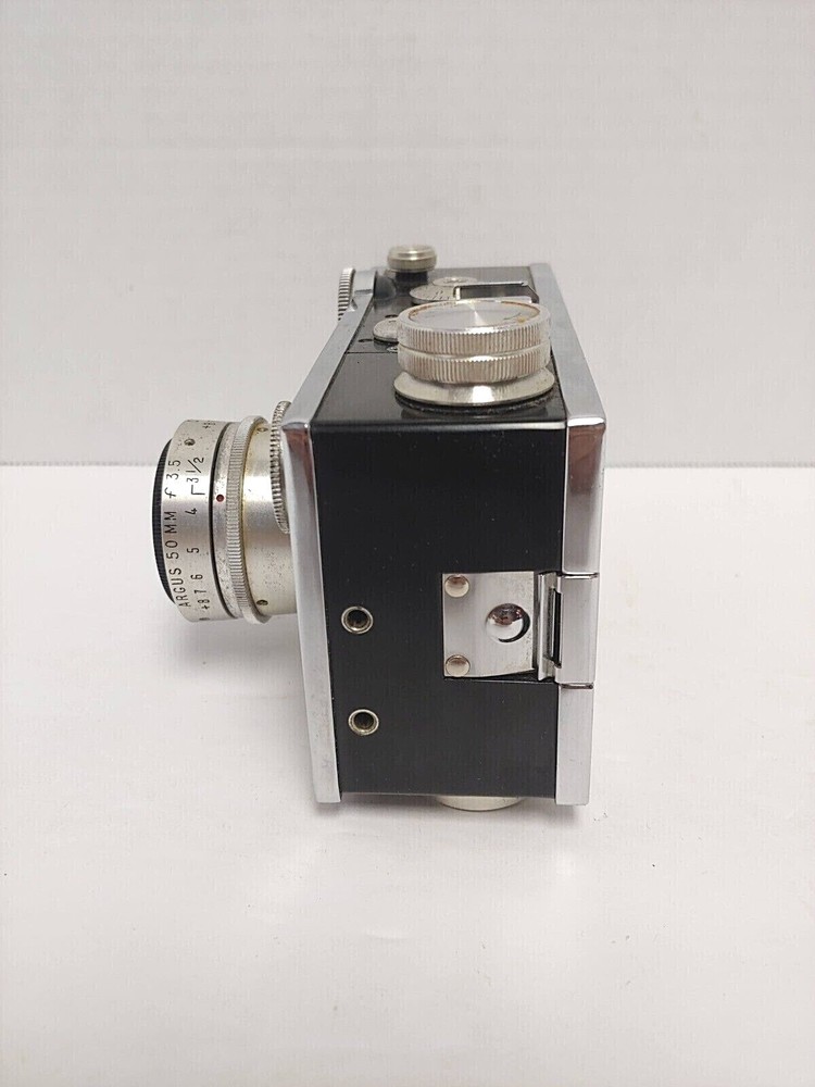 Vintage ARGUS Rangefinder Camera With Leather Protective Case - Untested/As-Is