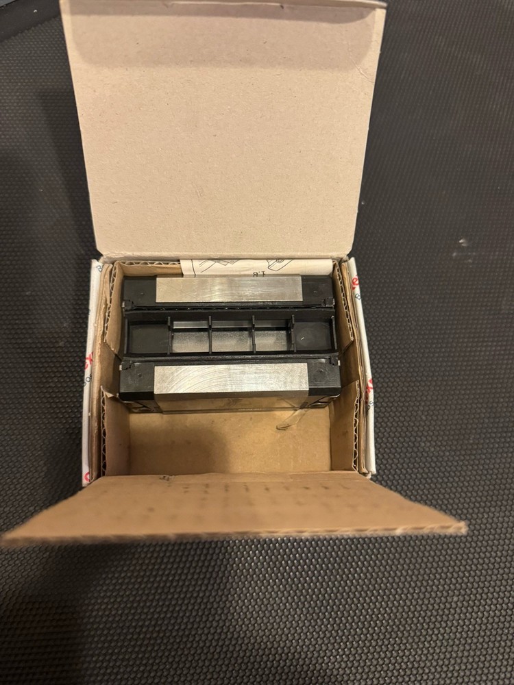 Rexroth R162171420 B.Runner Block CS