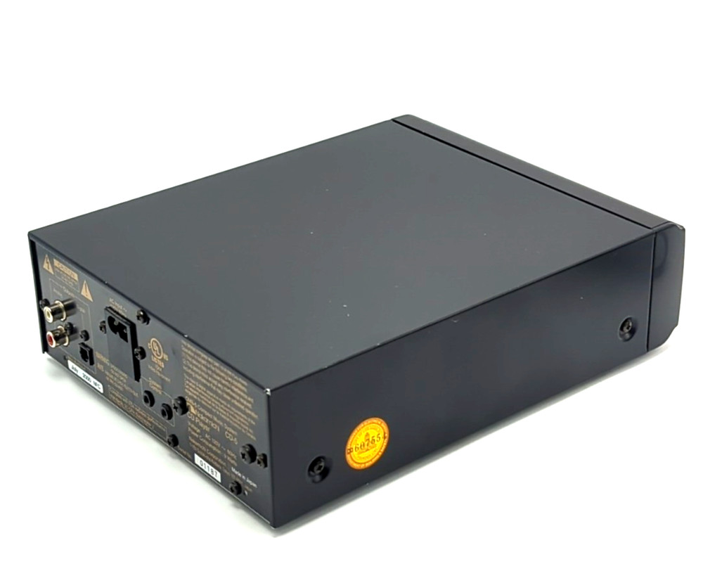 Nakamichi CD Player model CD-5 **Read Description**