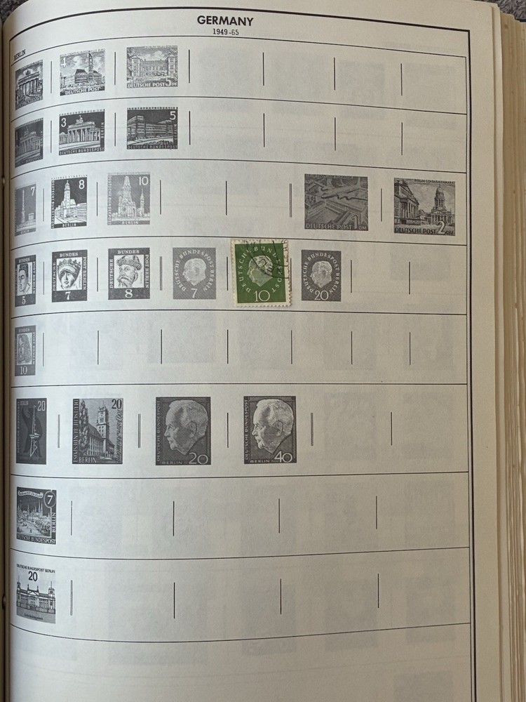 TWO (2) 1966 Ed. STATESMAN DELUXE STAMP ALBUMS W/SOME STAMPS~BOTH IN GREAT COND.