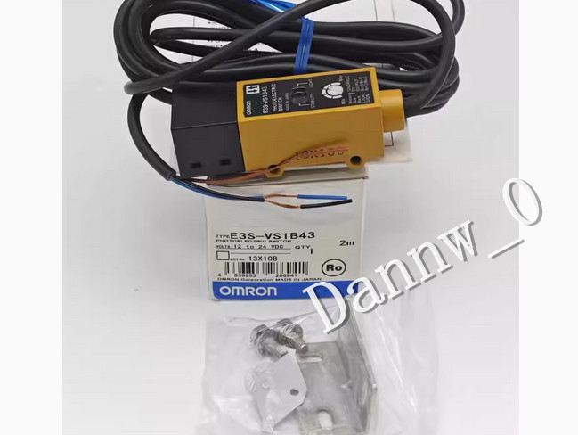 1PC  Photoelectric Sensor /  E3S-VS1B43