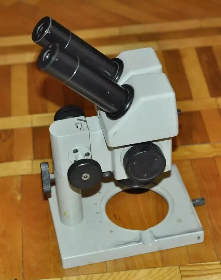 Vintage MICROSCOPE Stereoscopic Binocular MBS-9 LOMO soviet