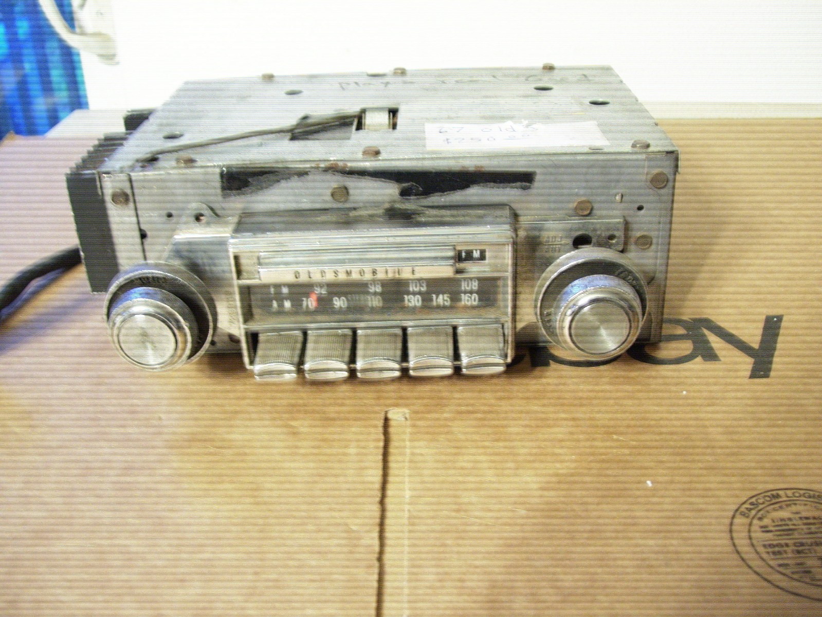 67 1967 Oldsmobile AM FM radio good working model 7300093 moltiplex