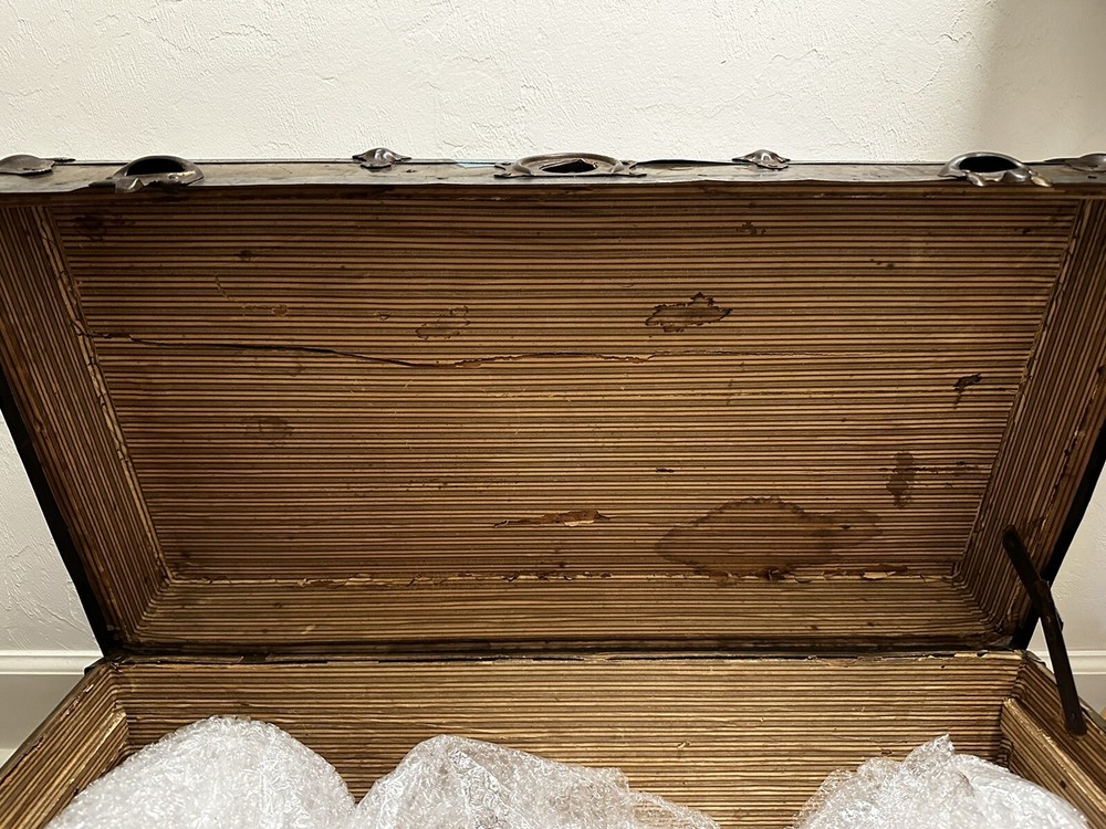 WWII Painted Flying Tigers Style US Air Force Trunk