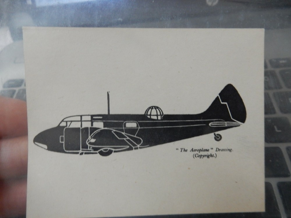 WW2 ERA SMALL RECOGNITION CARD   TYPE  ?    9 X 8 CM