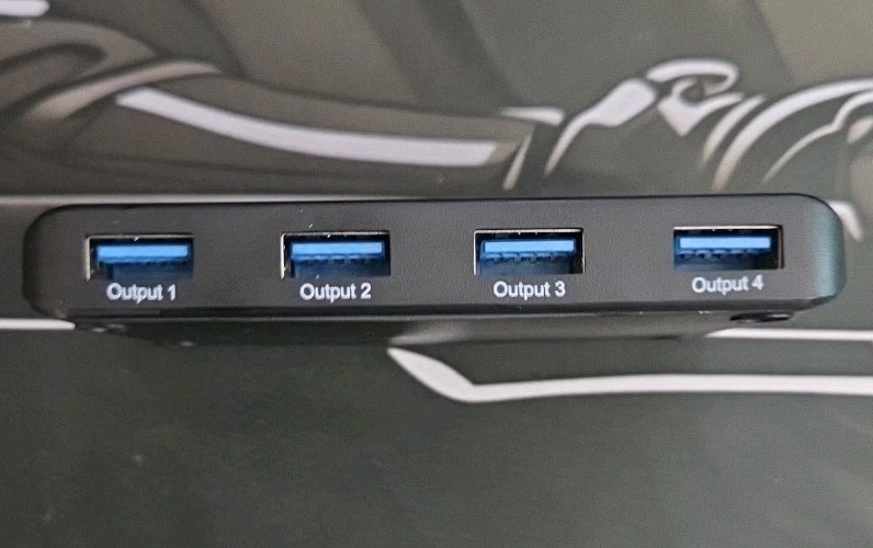 USB2.0 2 in 4 Out USB 2.0 Sharing Switch Box KVM Switch Box Switcher