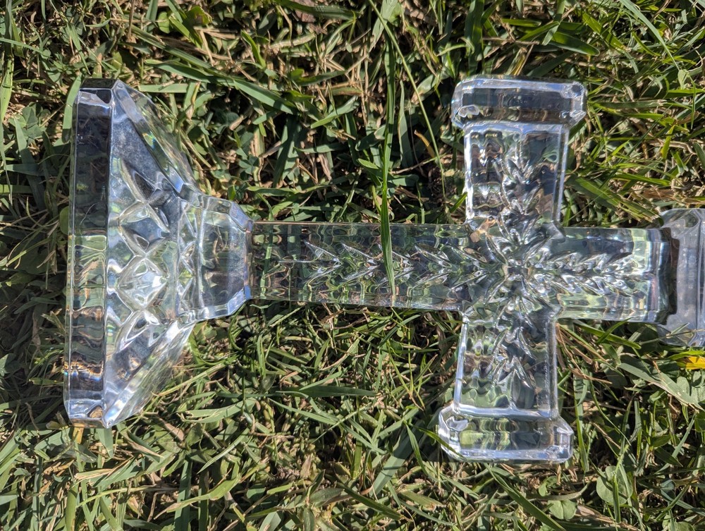 SOLID GLASS CROSS STANDS 10×6" HOME DECOR
