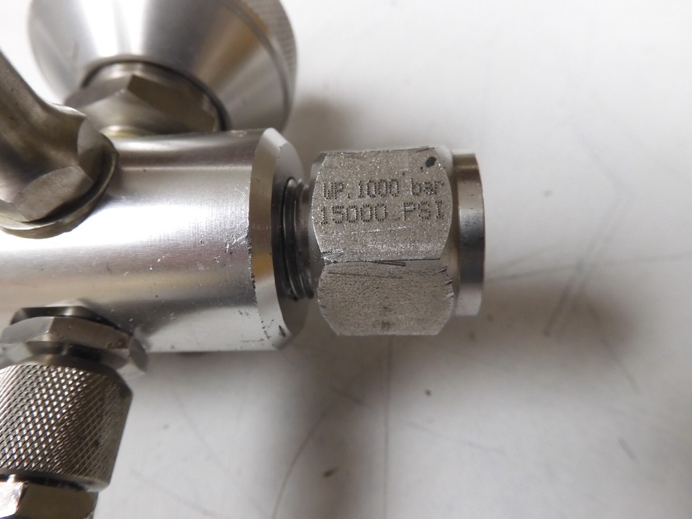 Pneumatic Pressure Calibration Hand Pump - PJ21