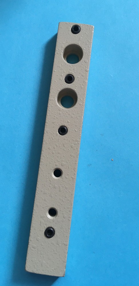 *NOS* 24086-YAMATO-NEEDLE TREAD PULL-OFF BRACKET-FREE SHIPPING*