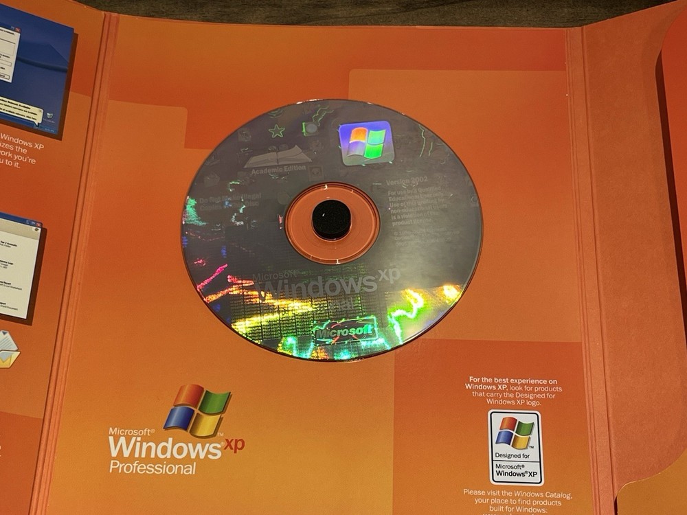 Microsoft Windows XP Professional Student Upgrade Version 2002 W/ Product Key