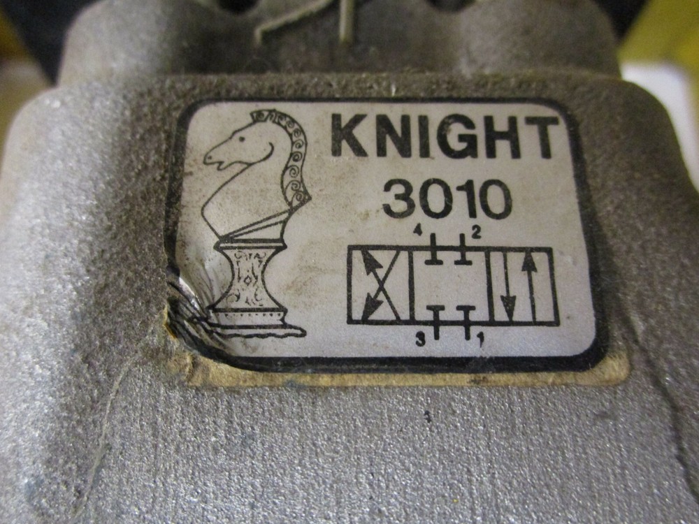 Knight 3010 1 Maintained 1 Return Foot Switch