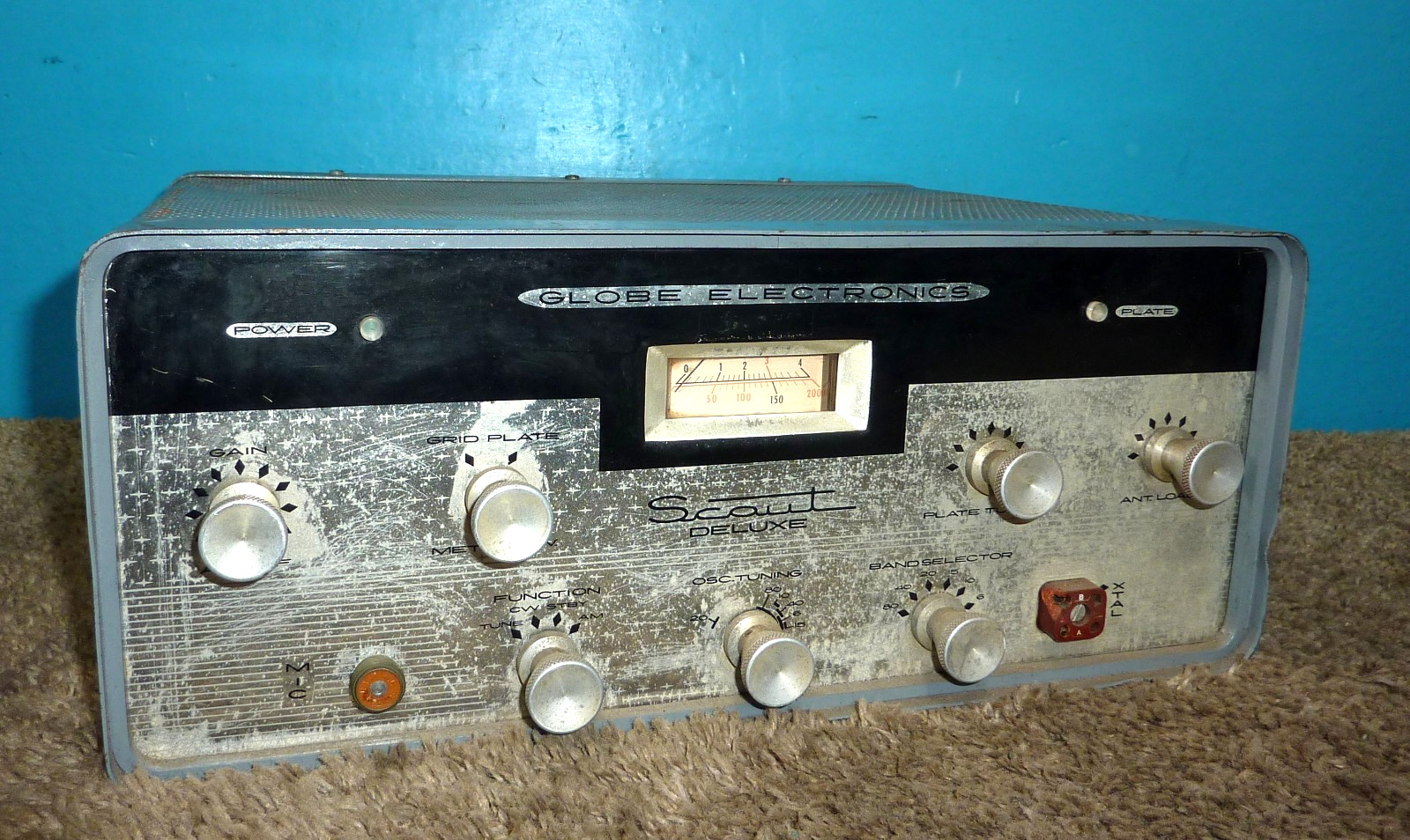 Globe Electronics Globe Scout Deluxe Ham Radio Transmitter