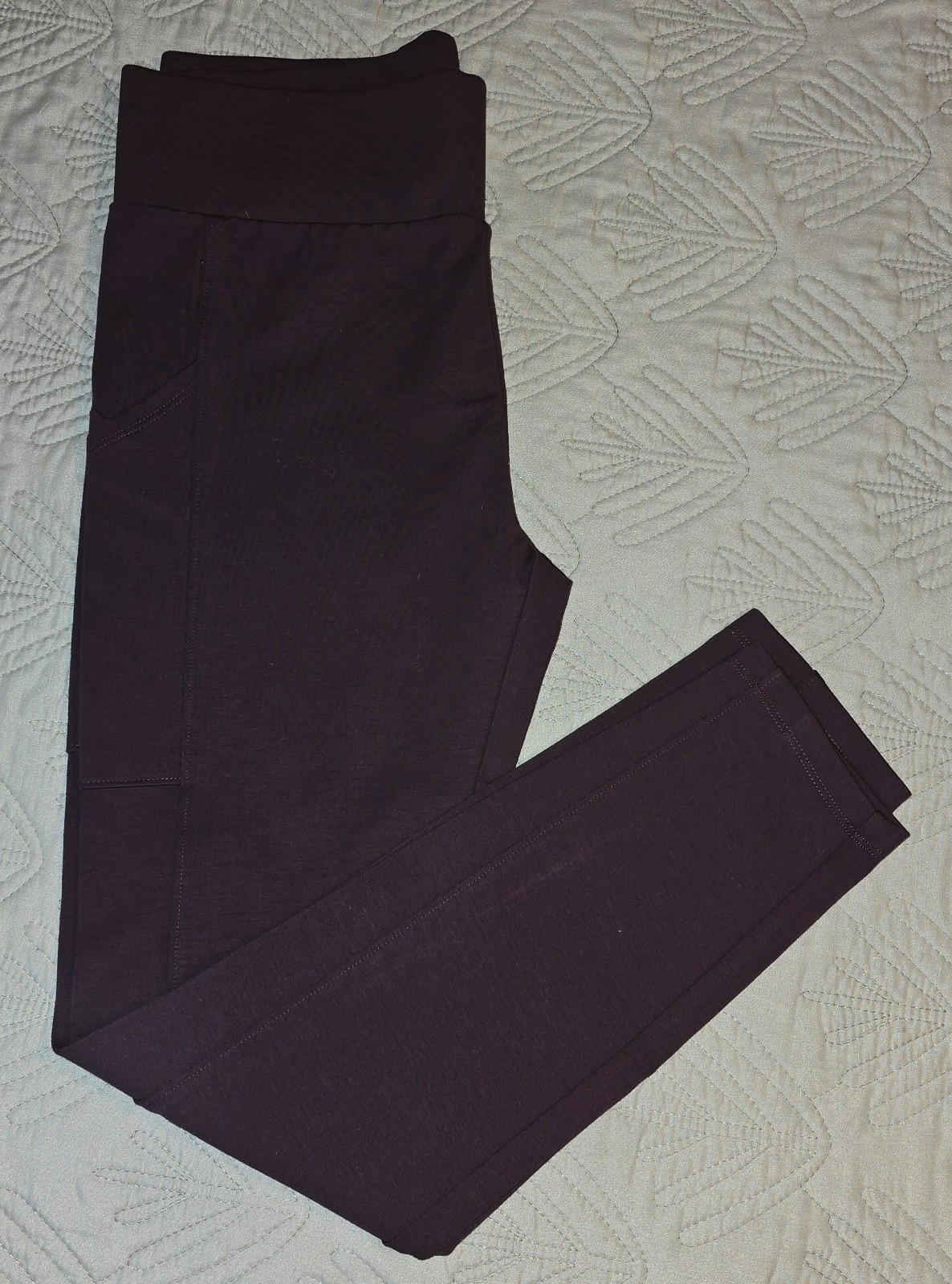 Lou Grey Sz M Luxurious Stretch Pants Jeggin Workout Running Yoga Outdoors Soft