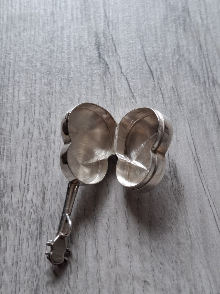 Vintage Sterling Silver Snuff Box Pendant