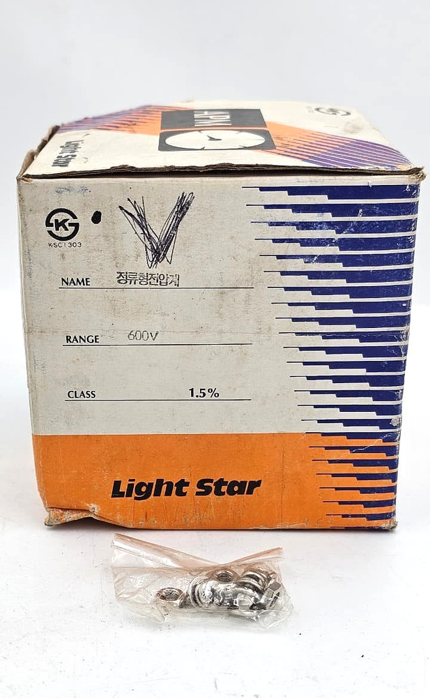 Light Star KB-11 Analog AC Voltmeter 0-600V ( 1 pcs )