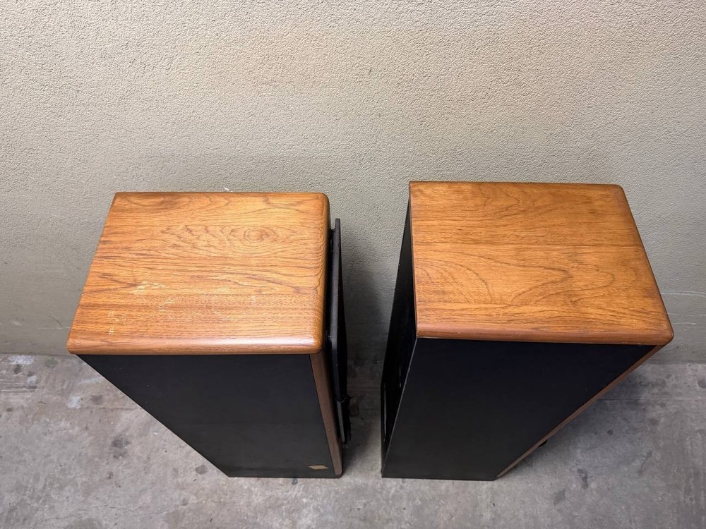 Vintage Advent Heritage Speaker System