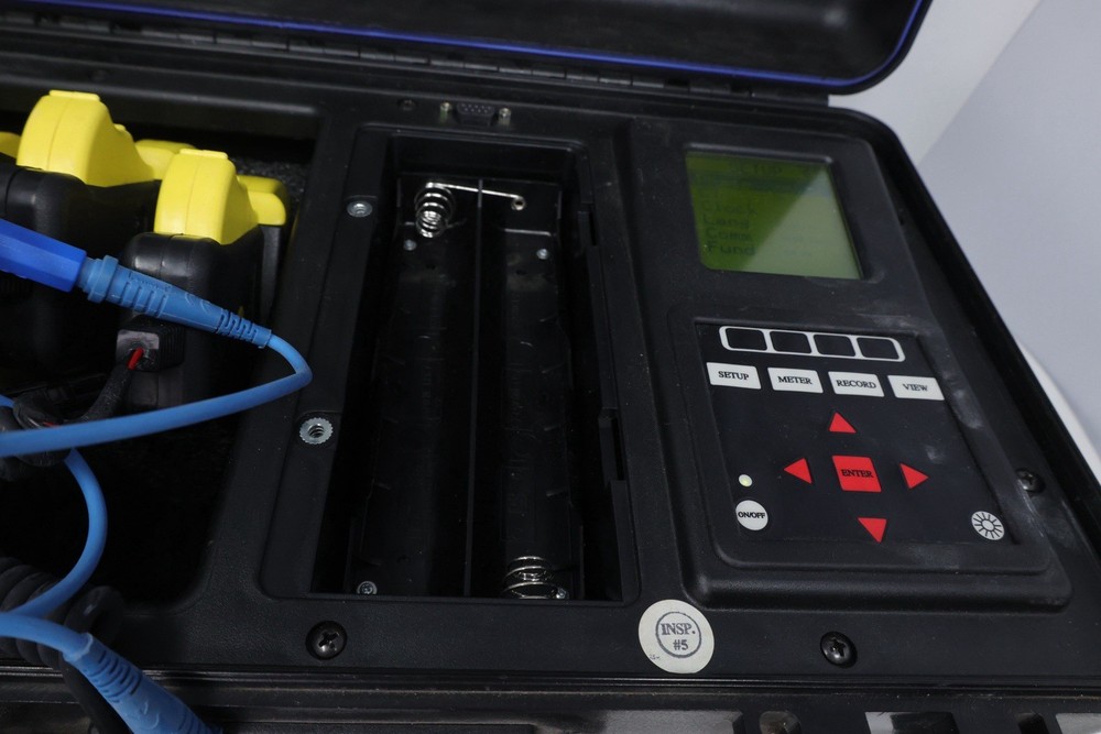 APMROBE DM II PRO DATA LOGGER RECORDER **