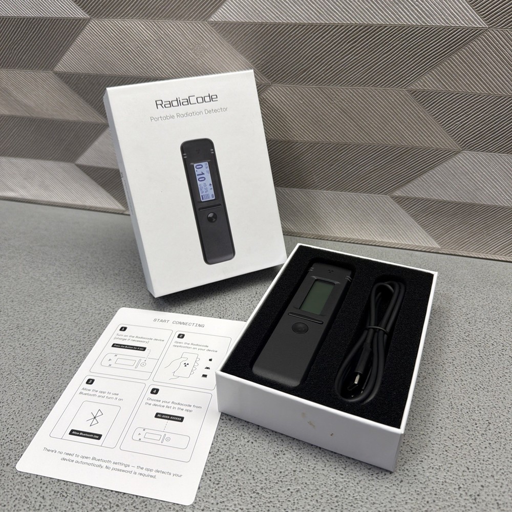 RADIACODE PORTABLE RADIATION DETECTOR