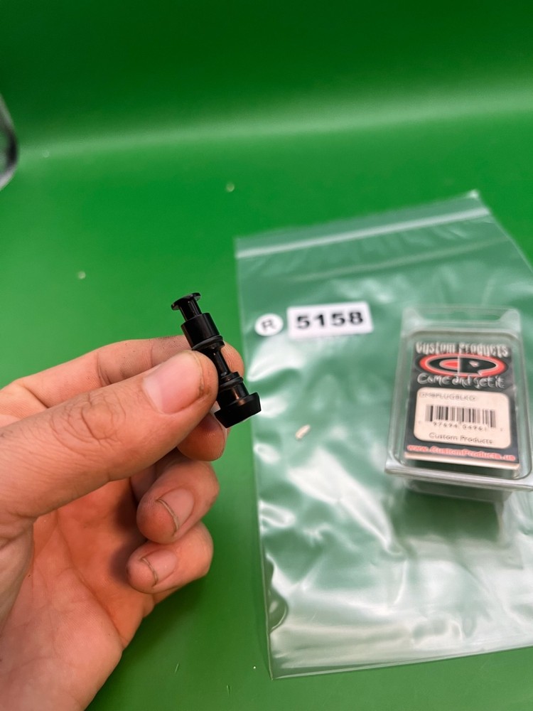 Custom Products DM Plug Black