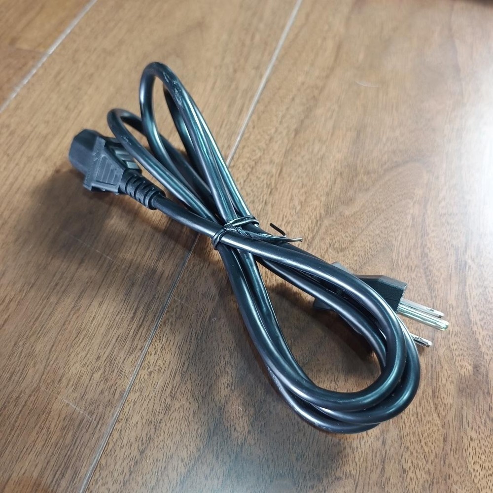 Behringer DCX2496 Digital Crossover, 24bit/96kHz, EQ, Delay & Limiter