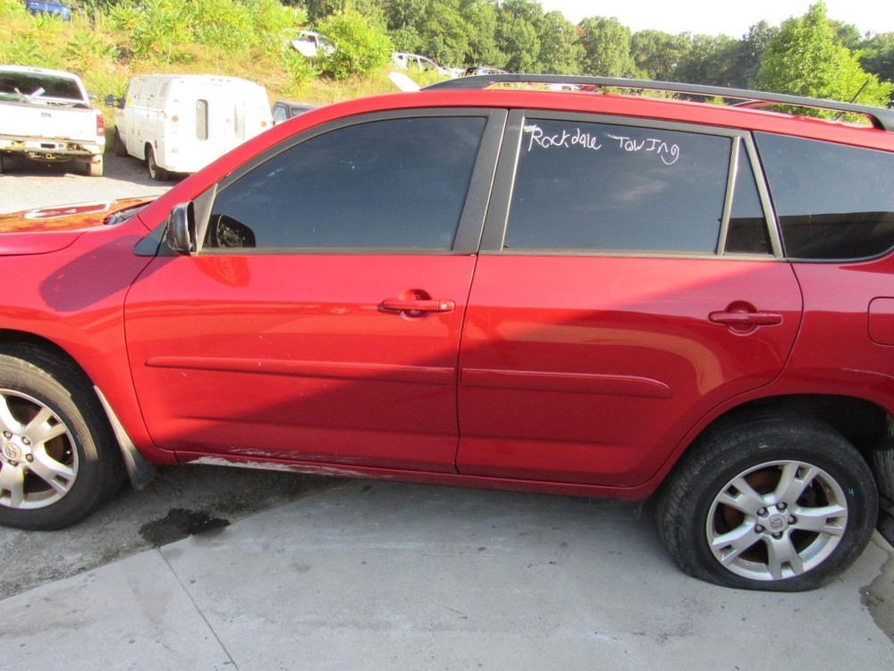 RAV 4 2011 Glove Box 1065521